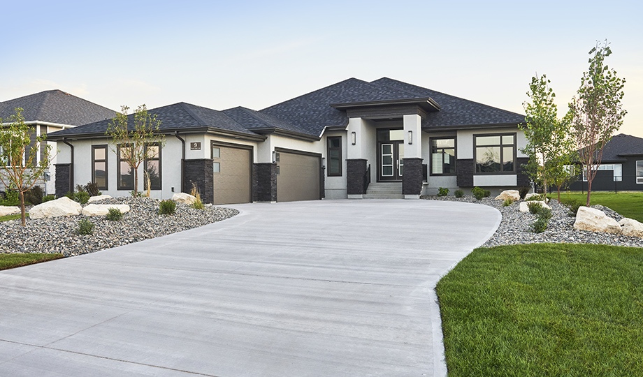 Oak Bluff West Show Homes & Hours